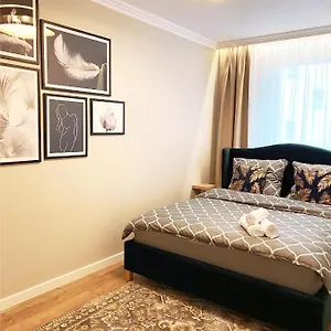 apartament-braniborska.hotelswroclaw.com/
